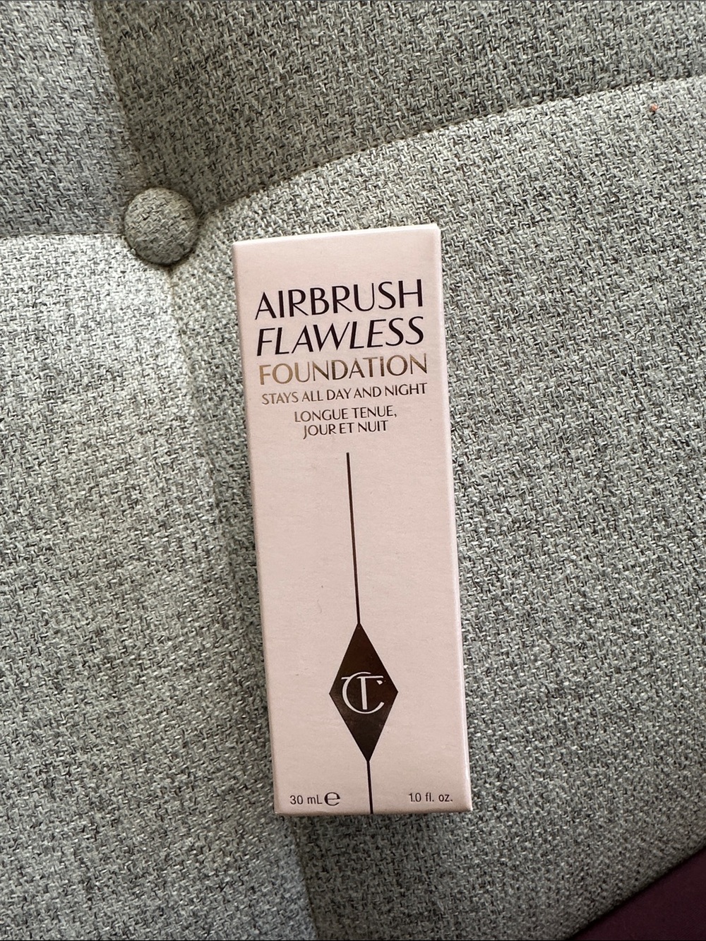 Charlotte Tilbury Airbrush Flawless Foundation — shade 6 warm